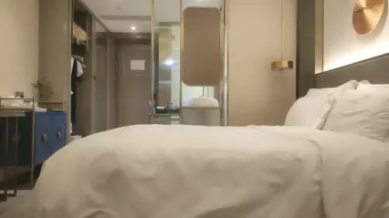 小马寻花2800网约极品外，甜美温柔身材好，尤物温柔如水又听话，配合啪啪娇围喘不断 封面
