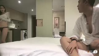 等预约等了俩天 终于轮到我草她了 封面