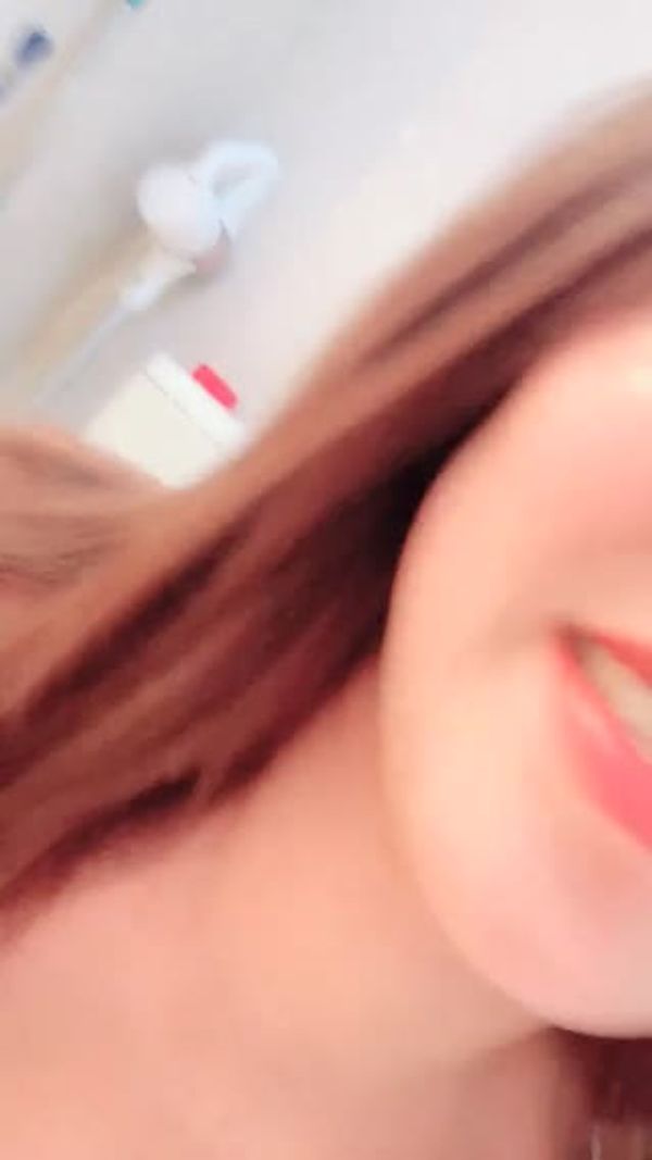 高颜值活力美少女 圆润大肥臀 跳蛋塞入高潮流出白浆 封面