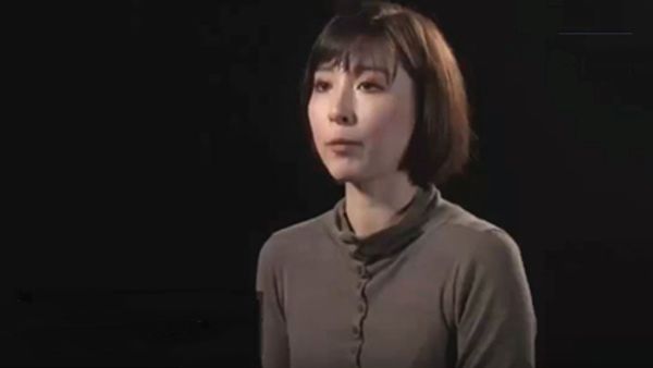 知性艺术家王佳仪暗黑往事艺术家都很疯狂对性爱 封面