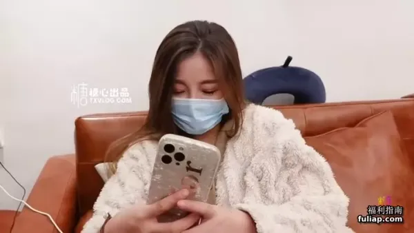 糖心Vlog 嫂子 老公出差约炮网游认识的网友酒店开房穿著性感情趣内衣做爱