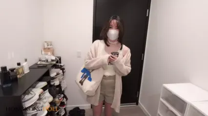 Sweet Chinese Escort 1 在她玩 Nintendo Switch 时操她 封面