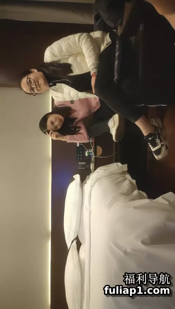 今夜回归少妇场 重金双飞兔女郎黑丝 白臀高耸乳浪翻滚，精彩！ 封面