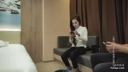 九级妖艳 骚得入骨的东北老妹儿 封面