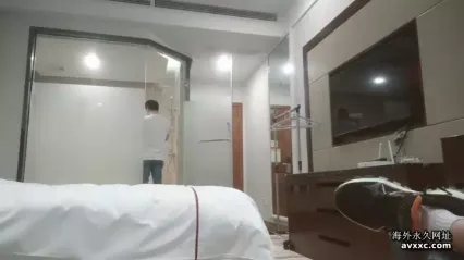 约的外围妹子很不错 气质短发御姐系 D罩杯大奶倒立口交 封面
