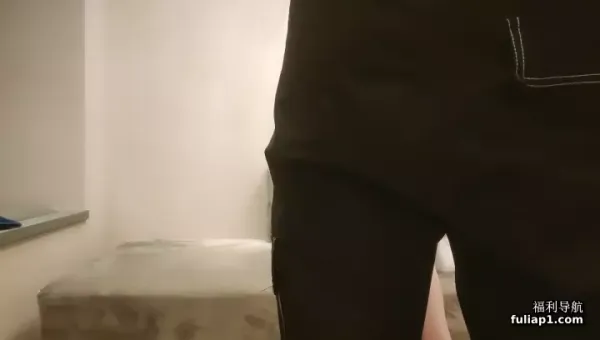 大长腿极品网红女神 自带护士情趣套装 骑在身上性感美臀 超近视角拍摄清晰可见 封面