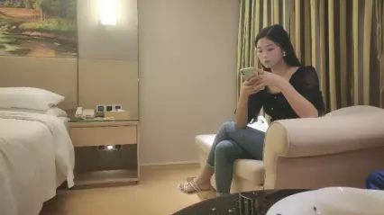 小马寻花第一场，再约外围女神，腿肤白貌美大长，温柔甜美乖巧，大展神威，娇喘呻吟 封面