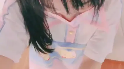 双马尾短裙棉袜顶级卡哇伊萝莉嫩妹 ，掀起裙子露出胖次扭动 封面