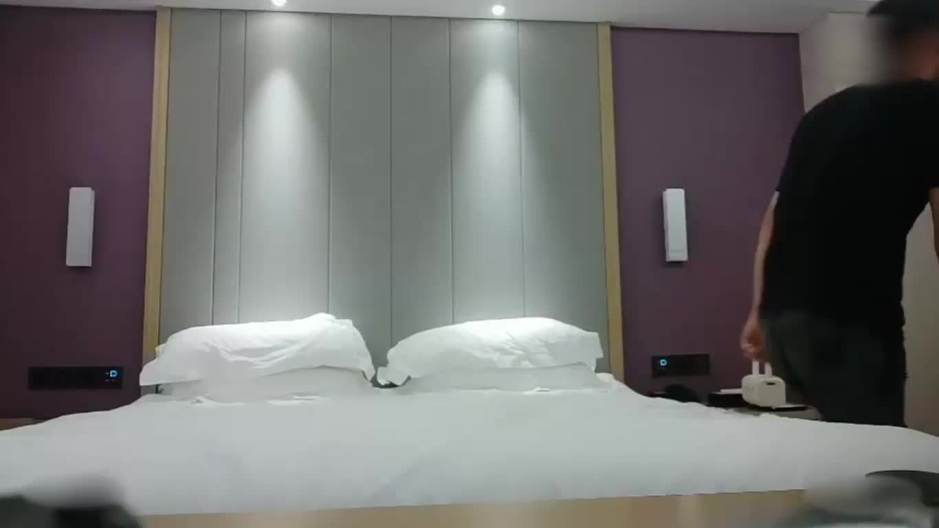 极品探花东北大奶熟女人妻 人妻就是主动 一直求着我快把肉棒插进去