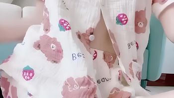 美穴已被玩坏封山之作 吸吮道具嫩穴不断呼吸张合潮吹连连泥泞下体 封面