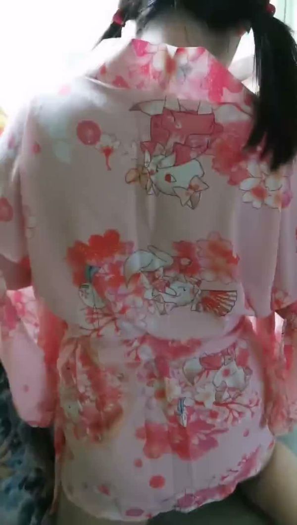 堂哥对妞 有想法