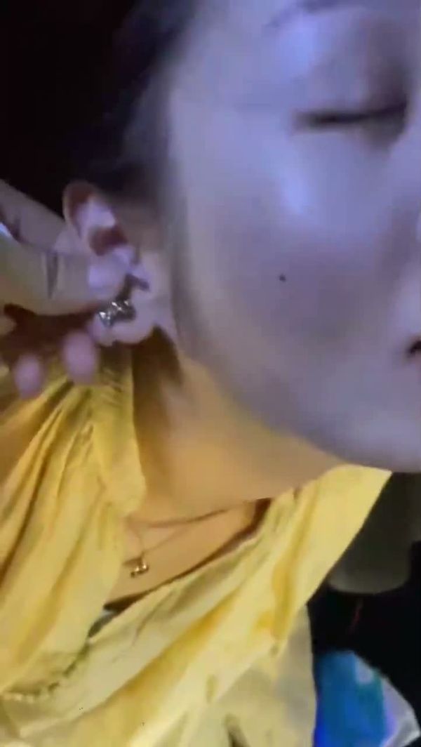 时间会证明母狗的尿性