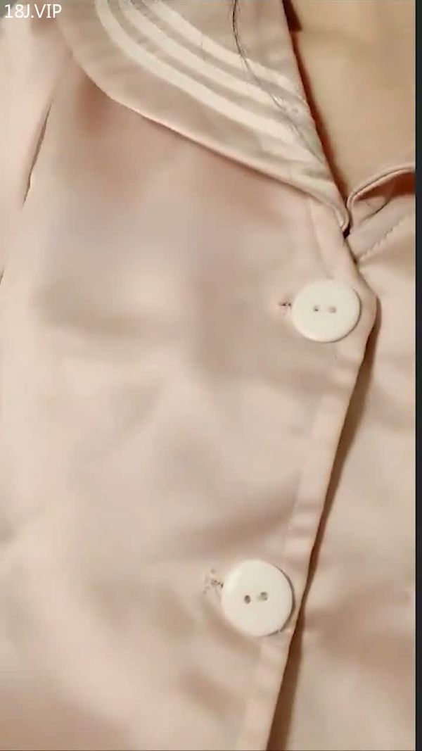 可爱JK妹子视频录制流出