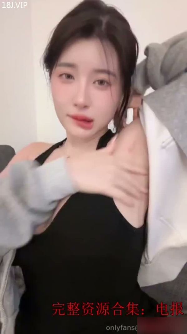 巨乳少妇自摸