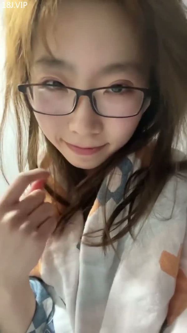 反差母狗爱自慰