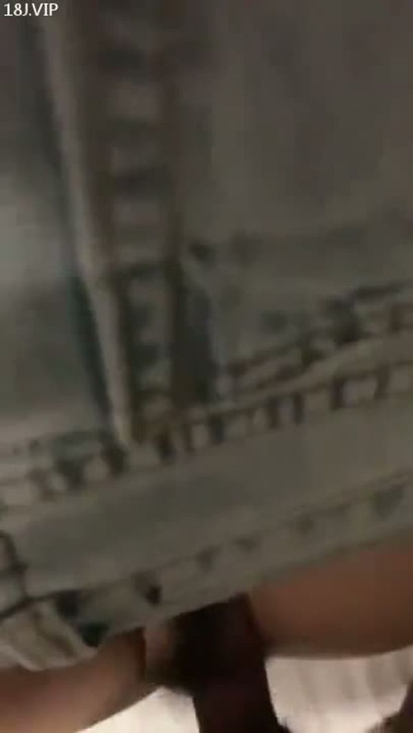 女友很不情愿的被我操