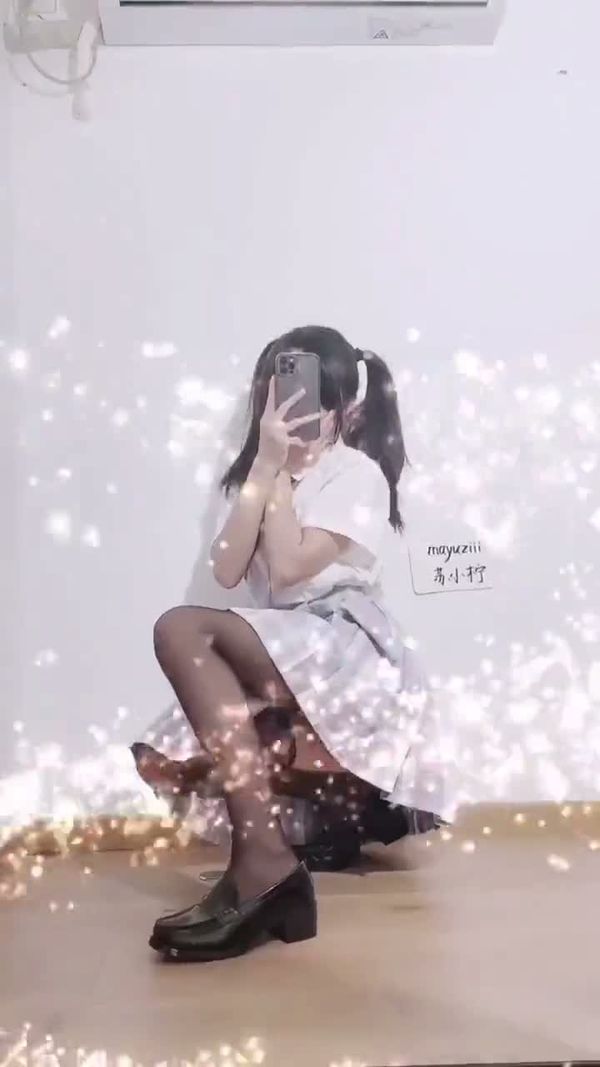 苏小柠双马尾