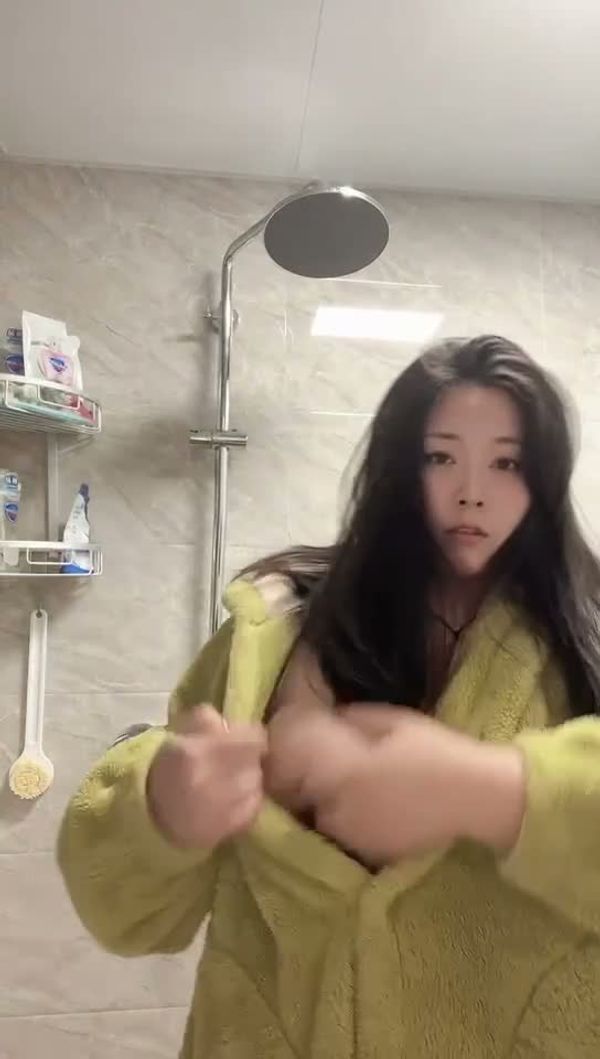 巨乳少妇