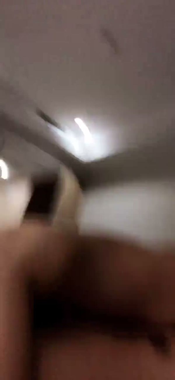 女上还不太熟练