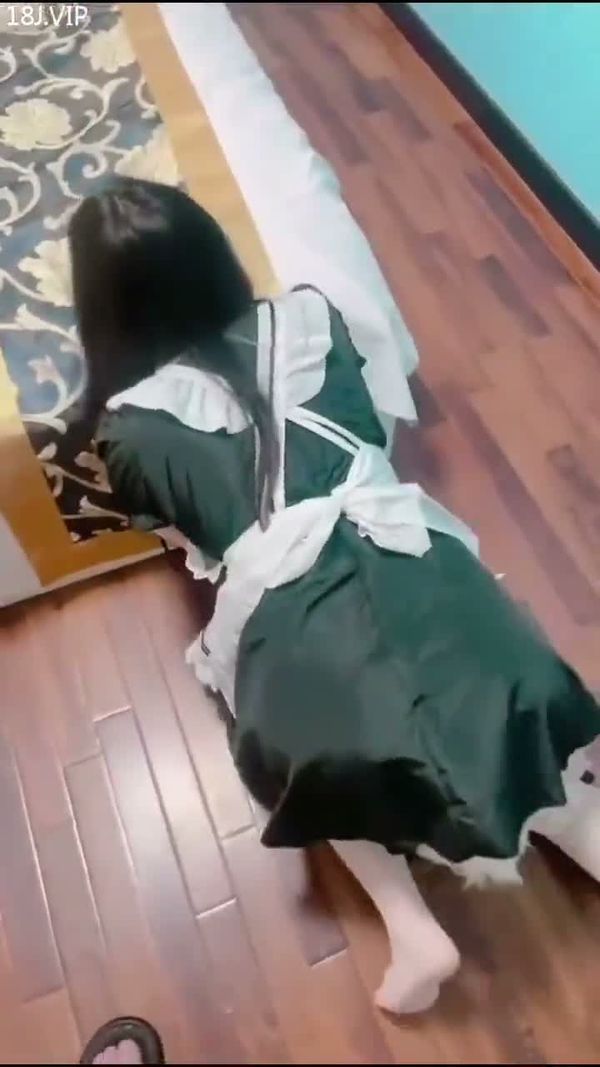 调教喝尿口交