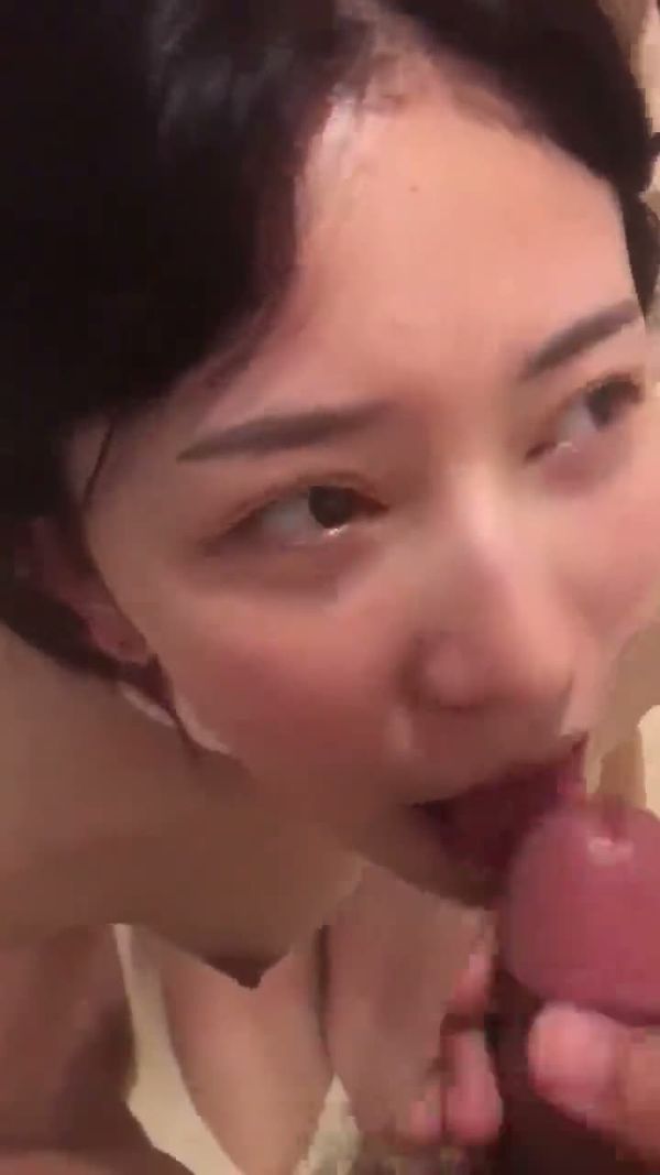 小骚狗舌头真灵活