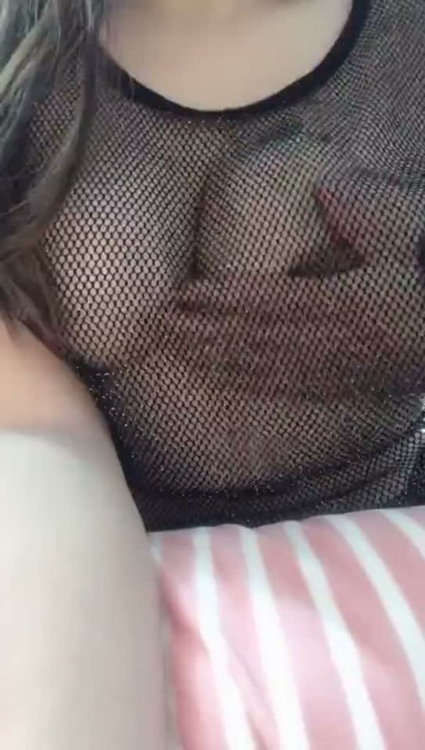 定制渔网美乳自慰
