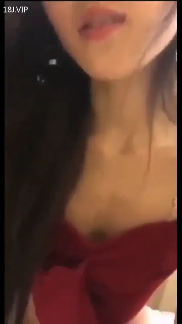 母狗瘦逼操着也得劲