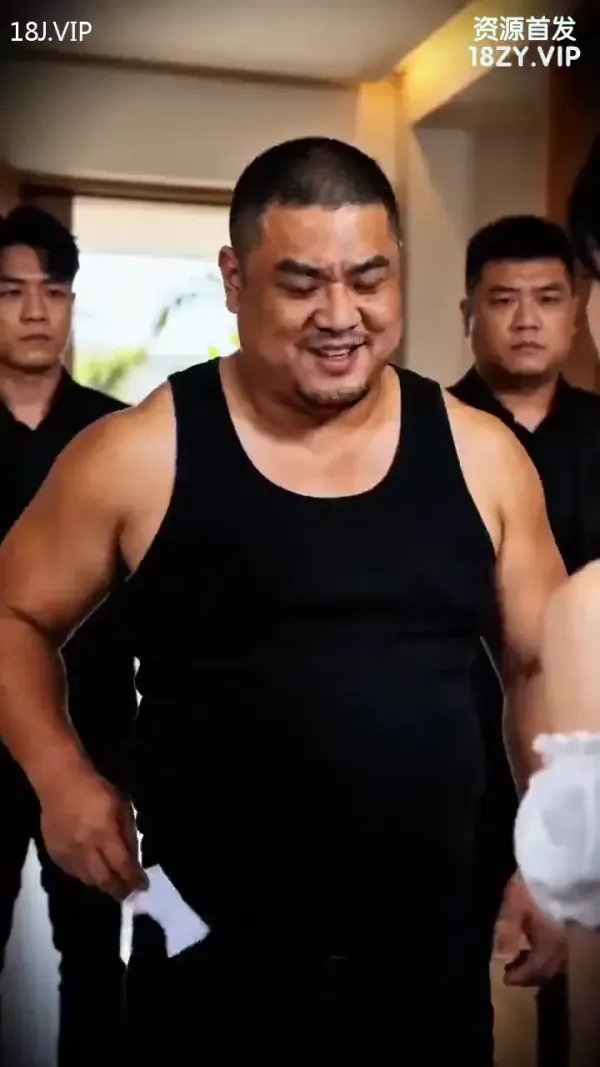AI成人短剧 女债母还