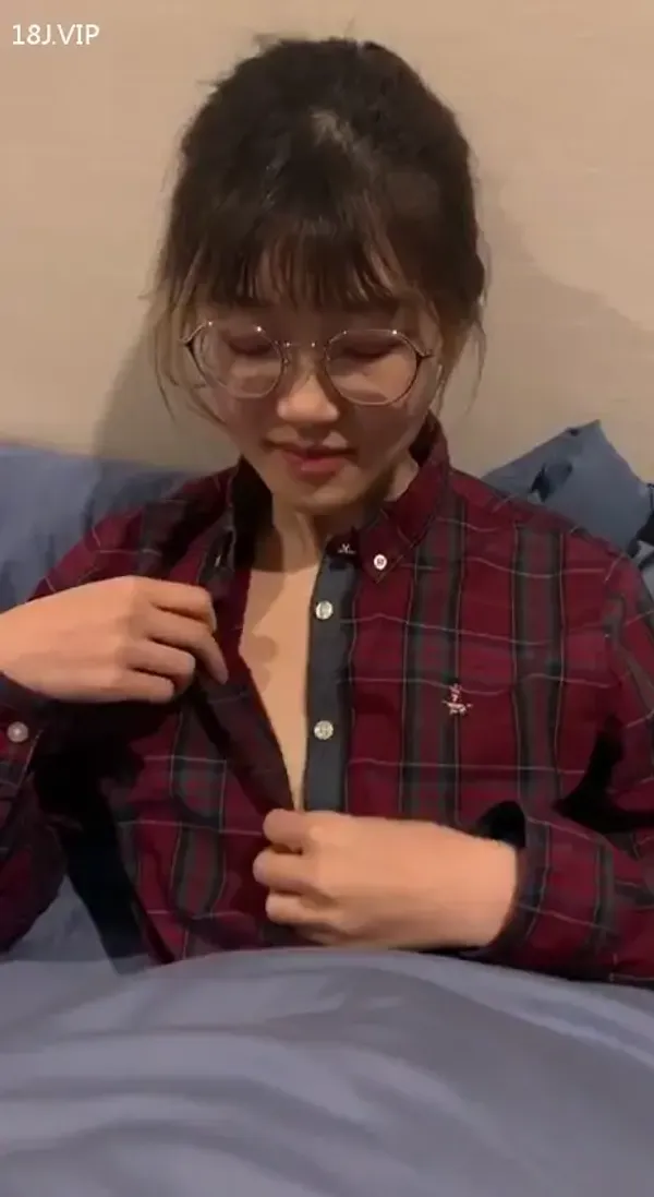 白虎美少女